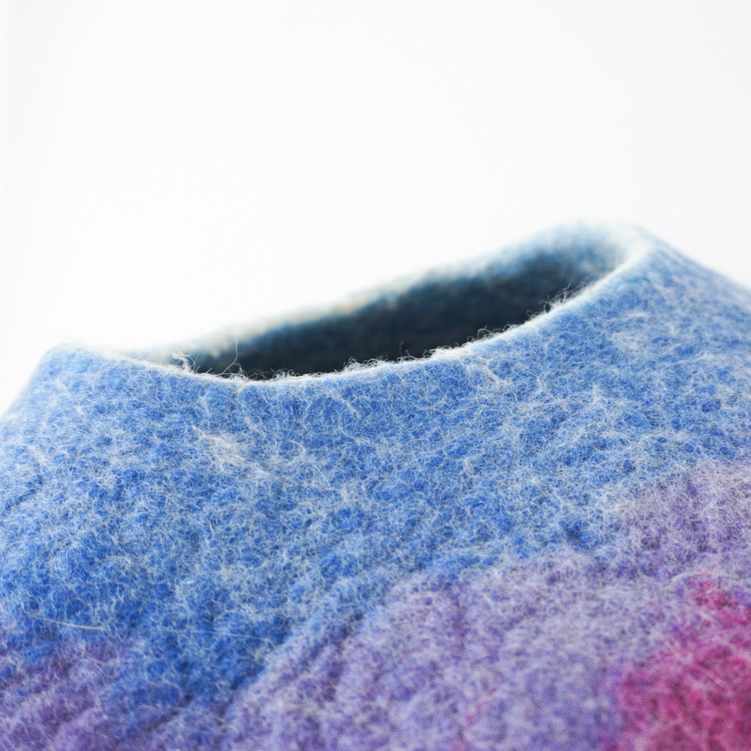 Australian Hand-Made 'Large' Kitty size Felt Pet Bed Pouch Pod for your Cat or Small Dog / Pet